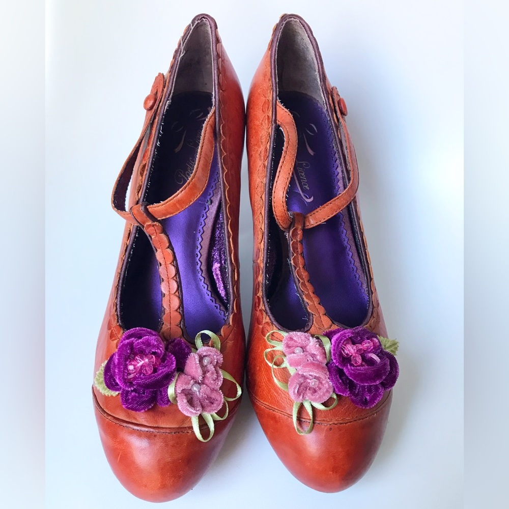 Poetic License London Calling Leather T-Strap Stacked Wood Heels Size 8.5